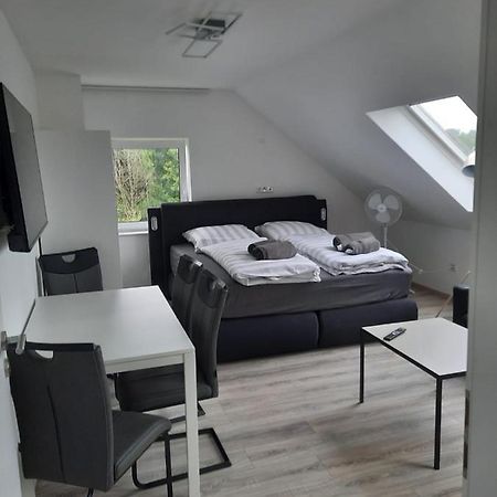 Ferienwohnung Apartment - Free Parking - Wifi - Kitchen Эссен Экстерьер фото